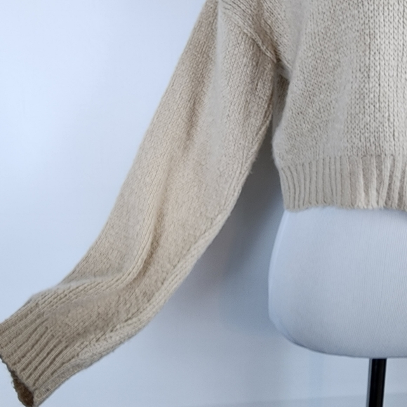 New Nasty Gal Knit Crop Top Cardigan Button Up Tan Festive Holiday Sweater Small - Picture 9 of 16